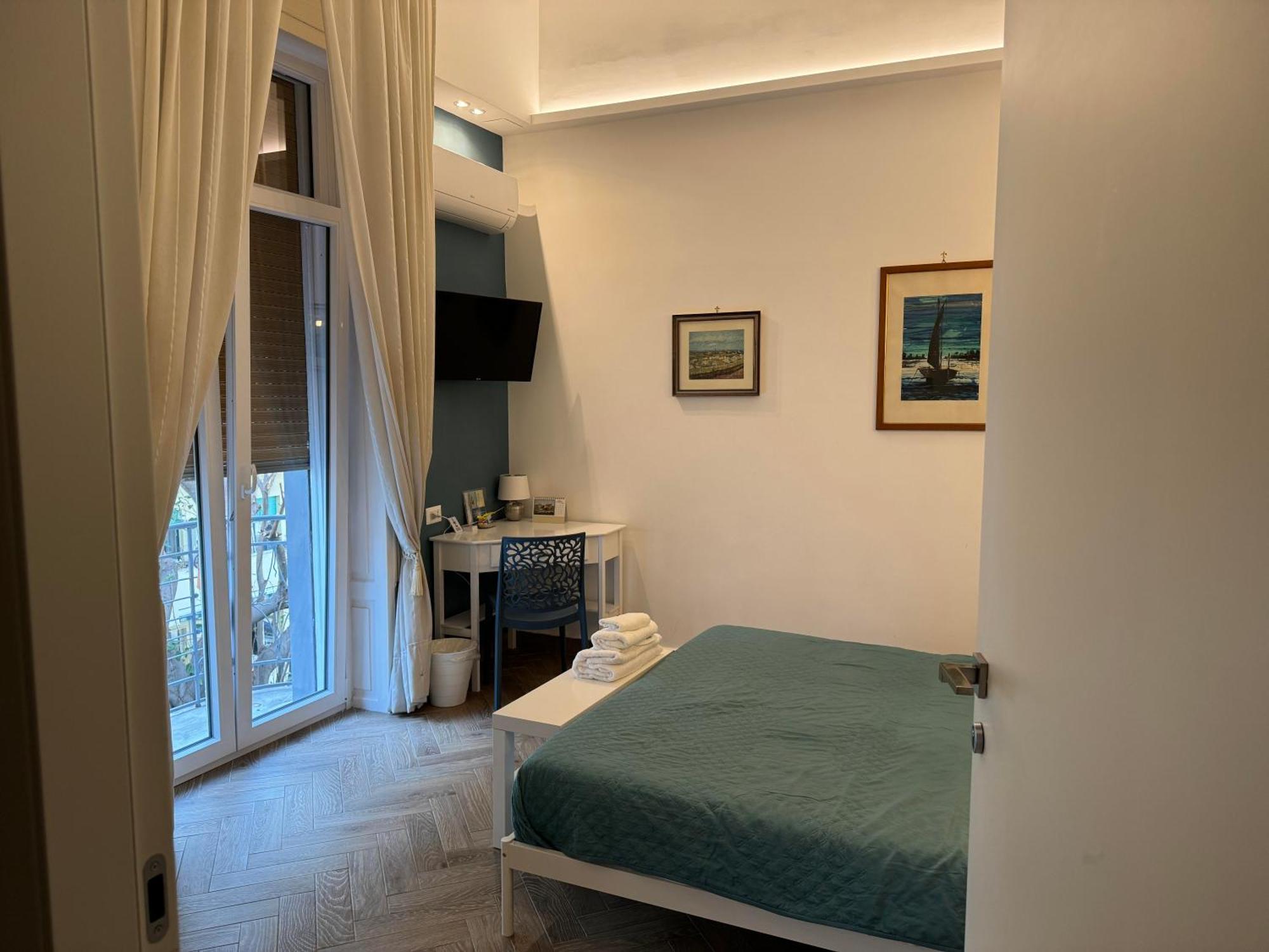 نابولي Serghouse المظهر الخارجي الصورة